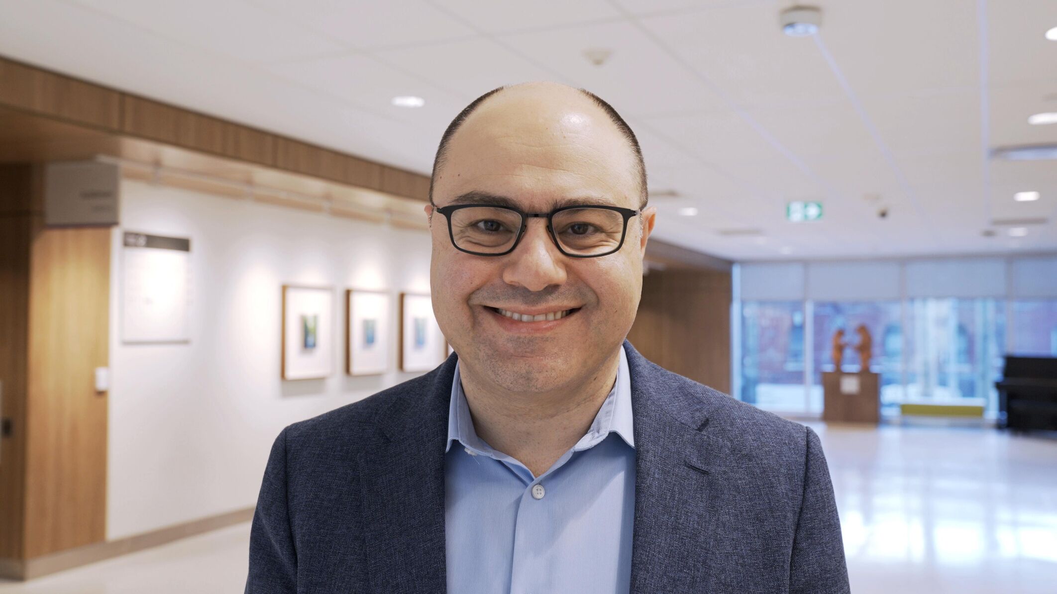 Le Dr Tarek Rajji, chercheur au CAMH